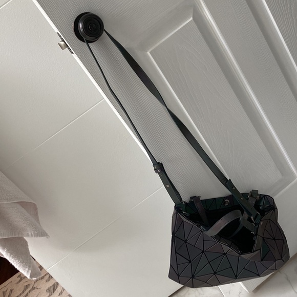 COPY - Geometric luminous purse - Picture 2 of 3